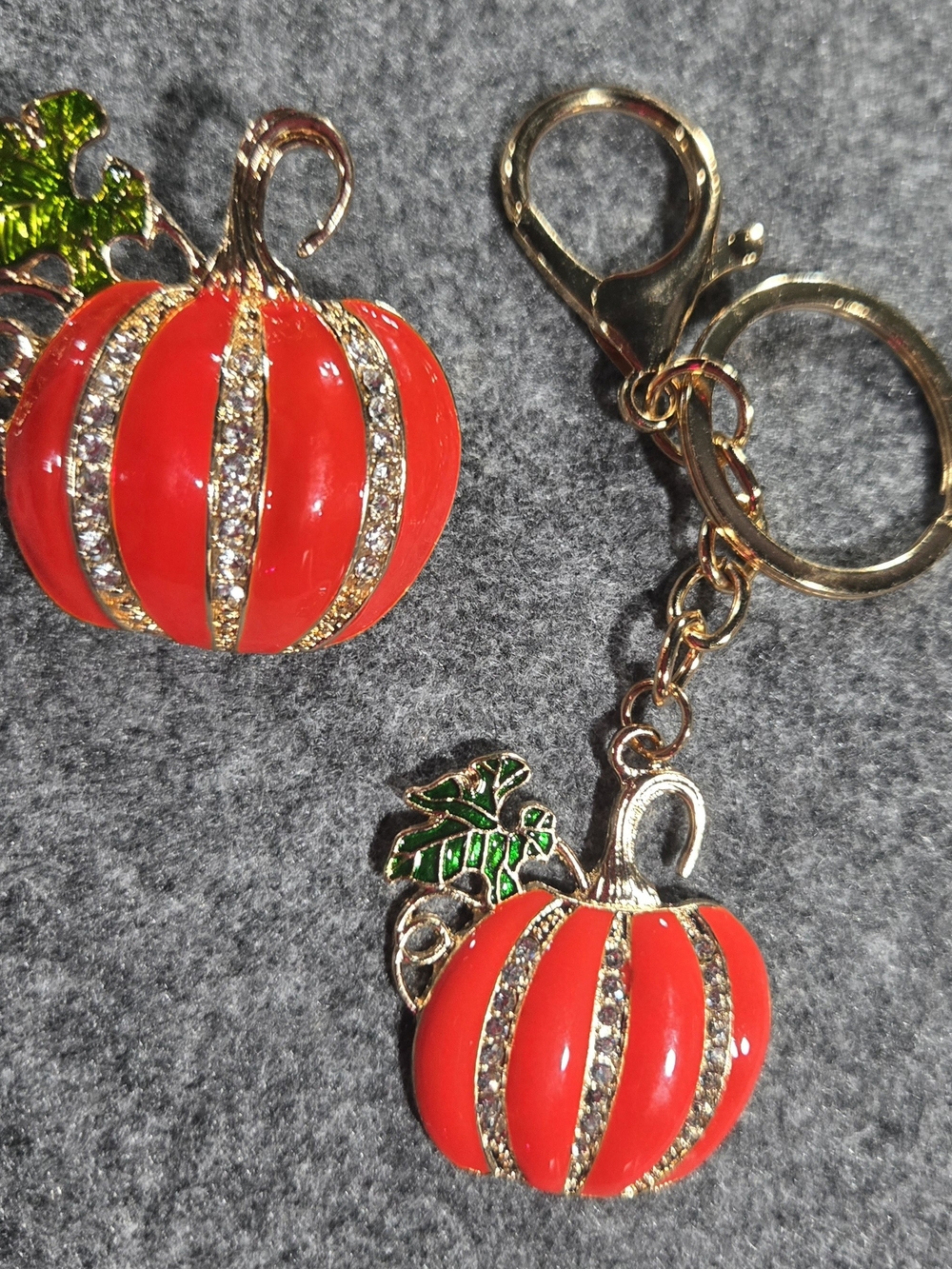 Pumpkin Enamel Brooch & Keychain🎃NWT